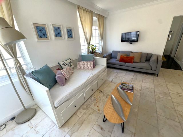 130 3rd St 205, Miami Beach, FL 33139