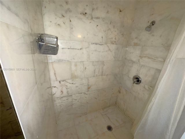 130 3rd St 205, Miami Beach, FL 33139