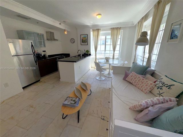 130 3rd St 205, Miami Beach, FL 33139