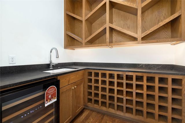 1034 NW A Street, Bentonville, AR 72712