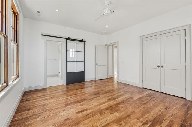 1034 NW A Street, Bentonville, AR 72712