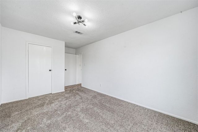 713 Sugar Hill Drive, La Porte, TX 77571