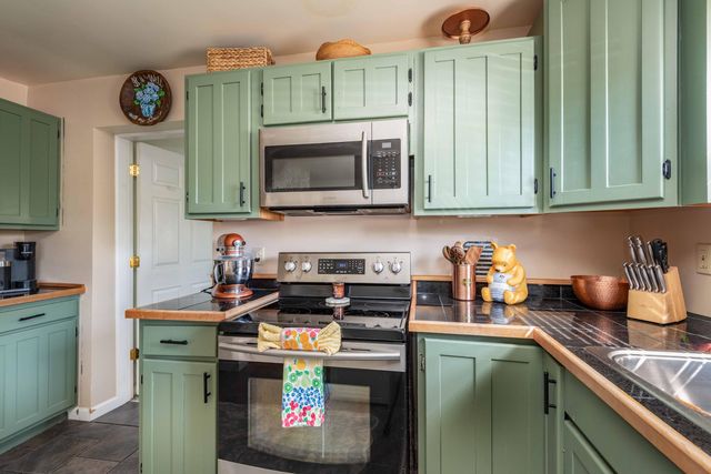 393 McCouns Ferry Road, Salvisa, KY 40372