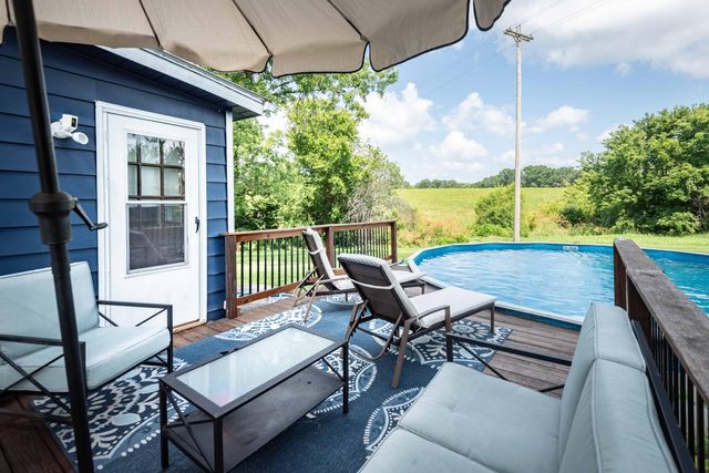 393 McCouns Ferry Road, Salvisa, KY 40372