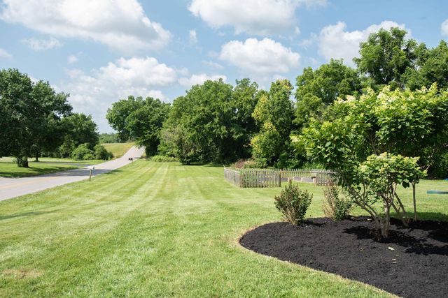 393 McCouns Ferry Road, Salvisa, KY 40372