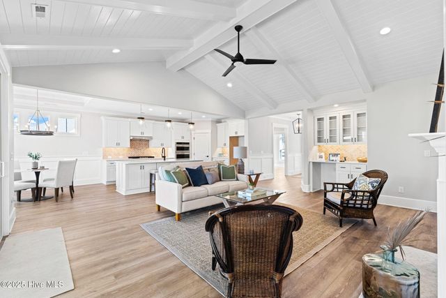 7366 Foxbriar Drive, Leland, NC 28451