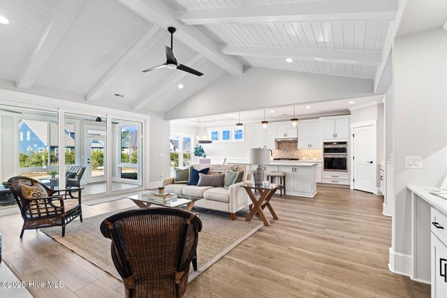 7366 Foxbriar Drive, Leland, NC 28451