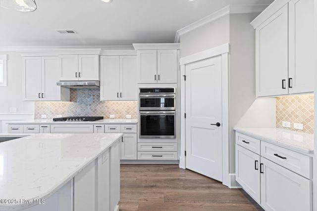 7366 Foxbriar Drive, Leland, NC 28451