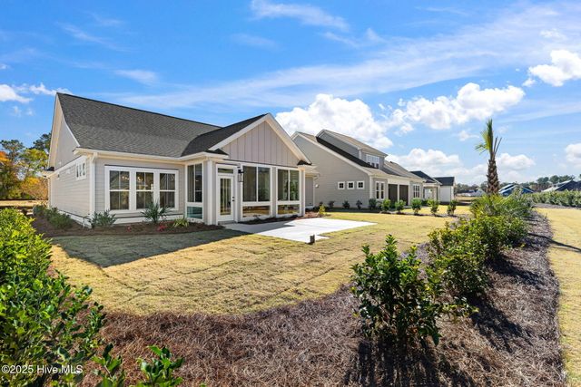 7366 Foxbriar Drive, Leland, NC 28451