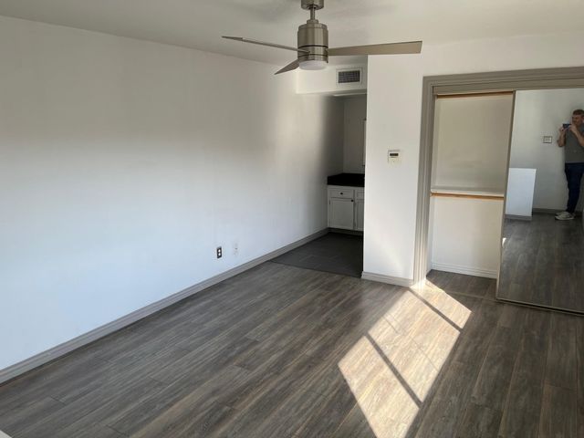 2800 Douglas Avenue 220, Dallas, TX 75219