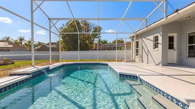 111 SAND PINE LANE, Davenport, FL 33837