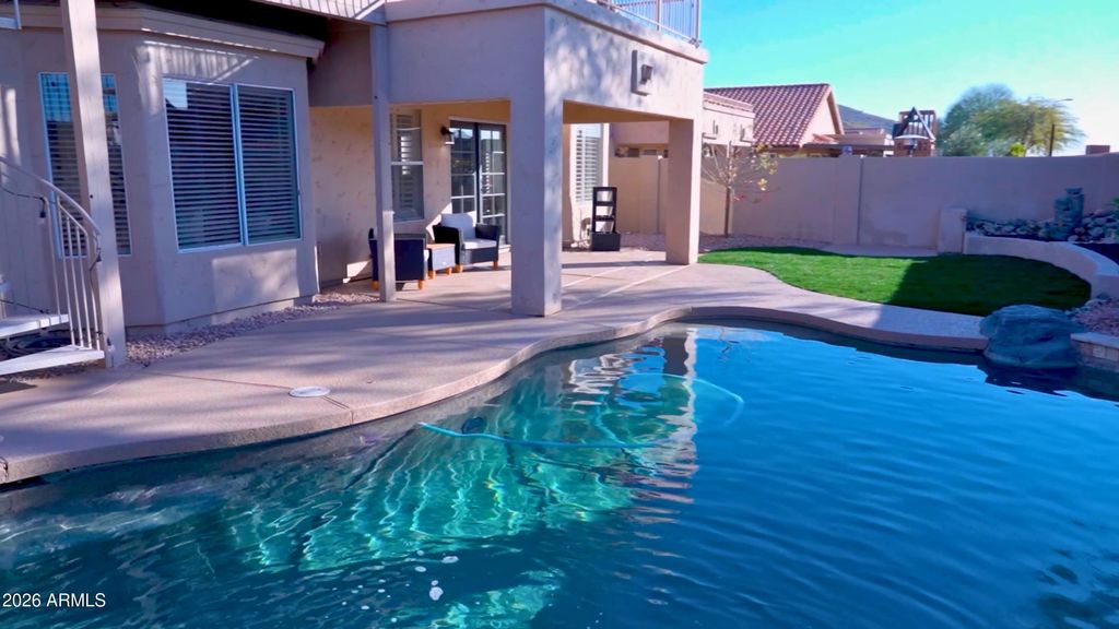 Image 21 of property listing at 1533 E WINDSONG Drive, Phoenix, AZ 85048