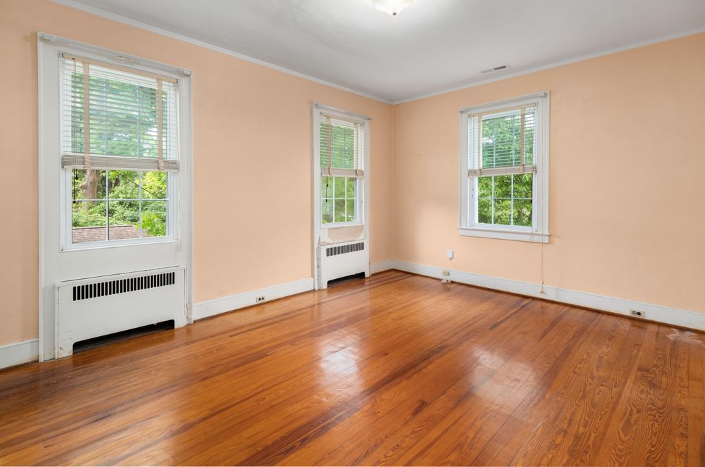 Image 22 of property listing at 2131 Westrivers Road, Charleston, SC 29412