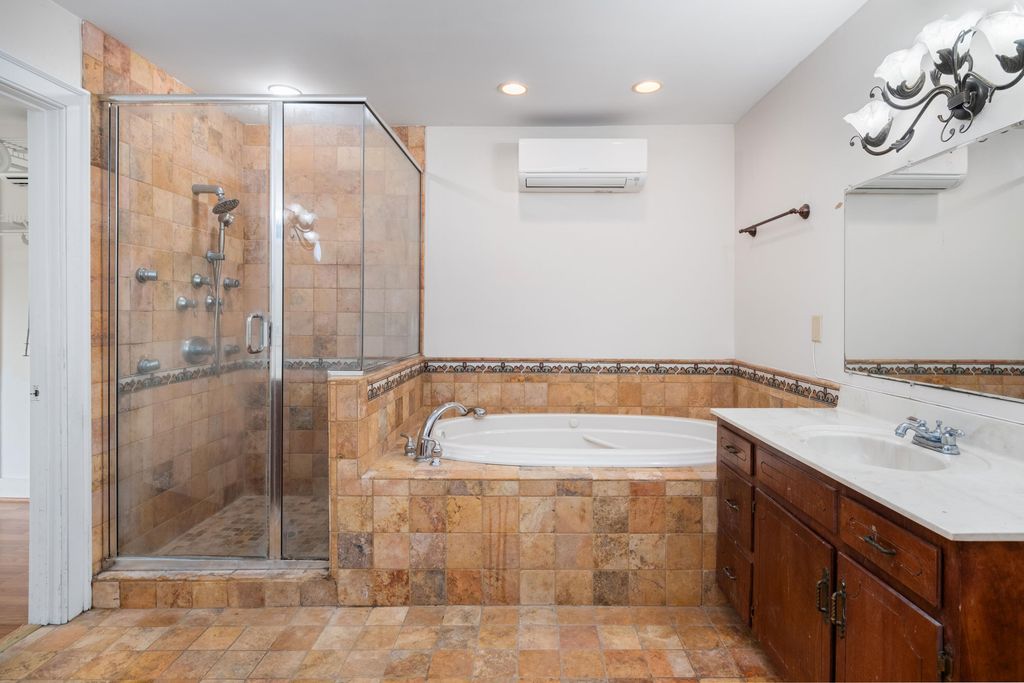 Image 33 of property listing at 2131 Westrivers Road, Charleston, SC 29412