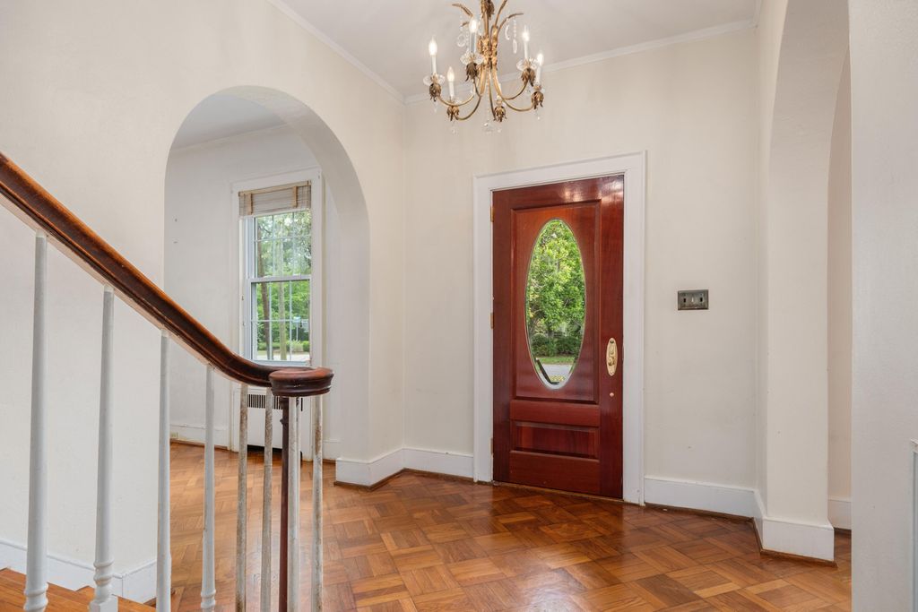 Image 5 of property listing at 2131 Westrivers Road, Charleston, SC 29412