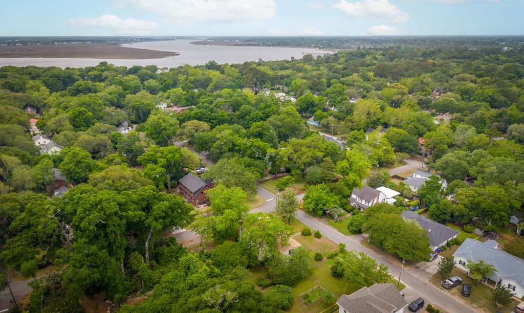 Image 54 of property listing at 2131 Westrivers Road, Charleston, SC 29412