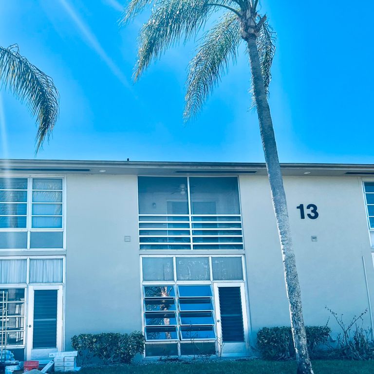 13 Lake Vista Trl Apt 205, Port St Lucie, FL 34952