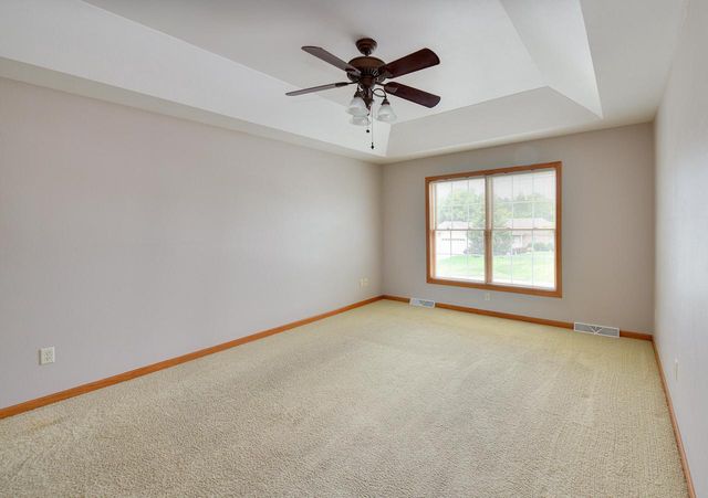 4851 W Alesci DRIVE, Franklin, WI 53132