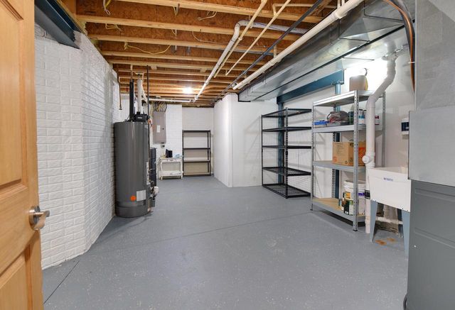 4851 W Alesci DRIVE, Franklin, WI 53132