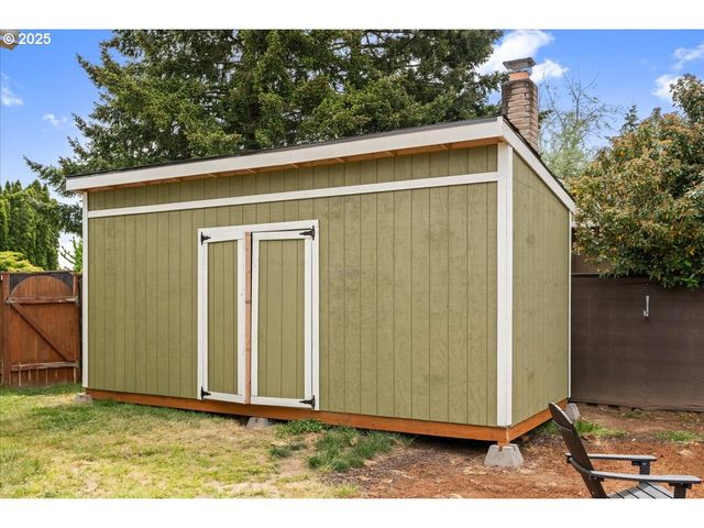 2565 Sw 211TH Ct, Beaverton, OR 97003