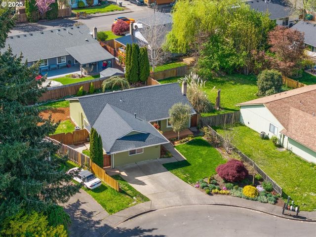 2565 Sw 211TH Ct, Beaverton, OR 97003