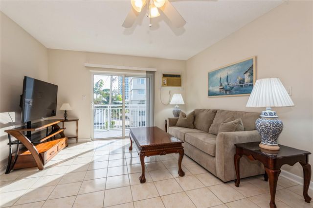 720 ORTON Avenue 306, Fort Lauderdale, FL 33304