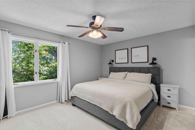 899 Park Knoll Drive, Eagan, MN 55123