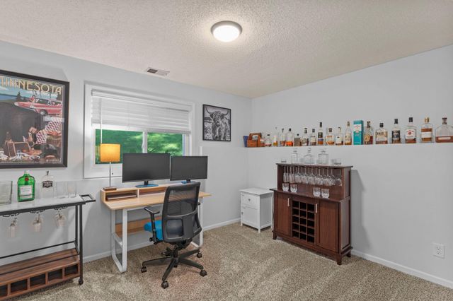 899 Park Knoll Drive, Eagan, MN 55123