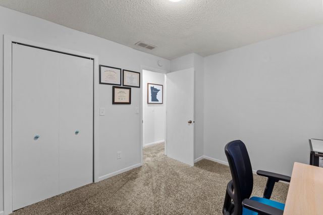 899 Park Knoll Drive, Eagan, MN 55123