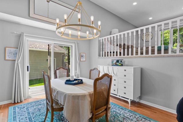 899 Park Knoll Drive, Eagan, MN 55123