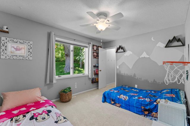 899 Park Knoll Drive, Eagan, MN 55123