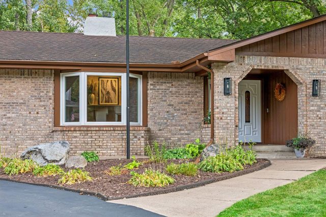 5505 W Danube Road, Fridley, MN 55432