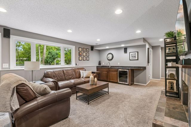 5505 W Danube Road, Fridley, MN 55432