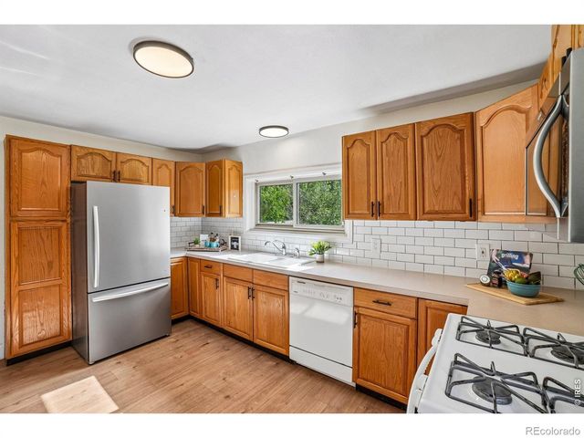 127 E Saint Clair Avenue, Longmont, CO 80504