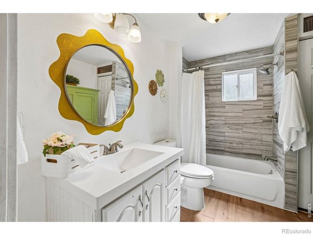 127 E Saint Clair Avenue, Longmont, CO 80504