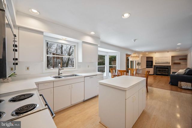 3 COTSWOLD CT, Owings Mills, MD 21117