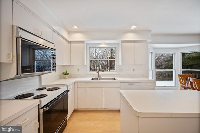 3 COTSWOLD CT, Owings Mills, MD 21117