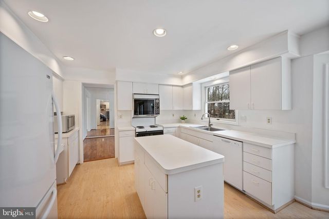 3 COTSWOLD CT, Owings Mills, MD 21117