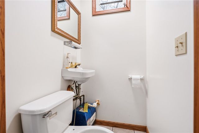 420 Montgomery Ave, New Castle, PA 16102