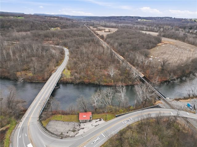 420 Montgomery Ave, New Castle, PA 16102