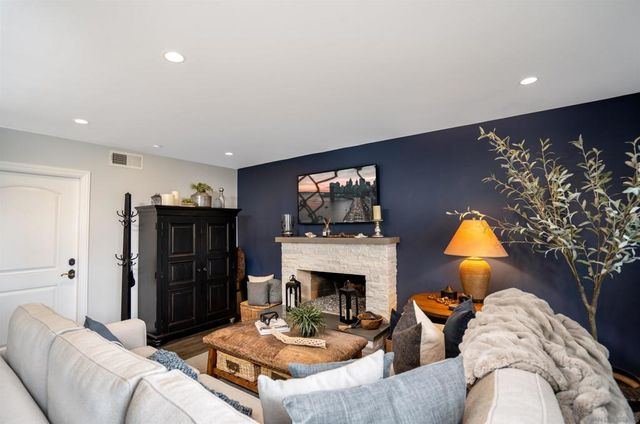13349 Portofino Dr, Del Mar, CA 92014