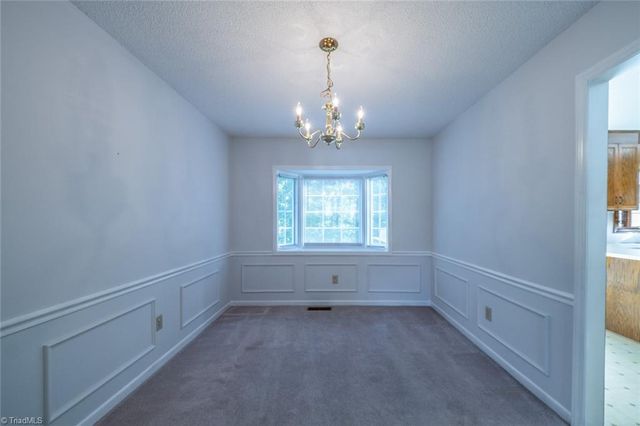 265 Rolling Green Drive, Winston-salem, NC 27107