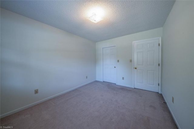 265 Rolling Green Drive, Winston-salem, NC 27107