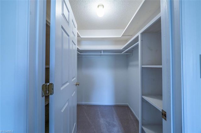 265 Rolling Green Drive, Winston-salem, NC 27107