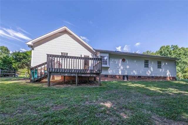 265 Rolling Green Drive, Winston-salem, NC 27107