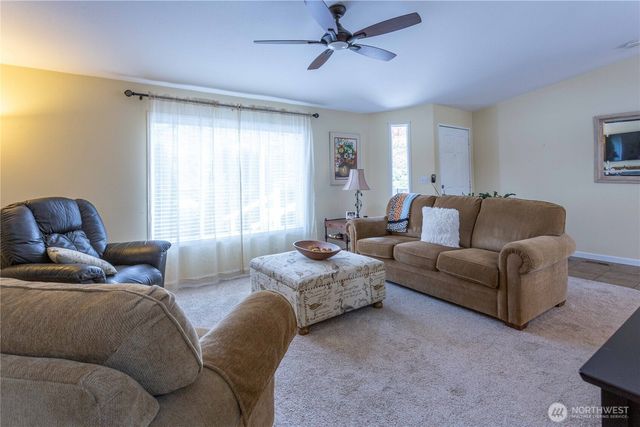 18566 Mason Court, Mount Vernon, WA 98274