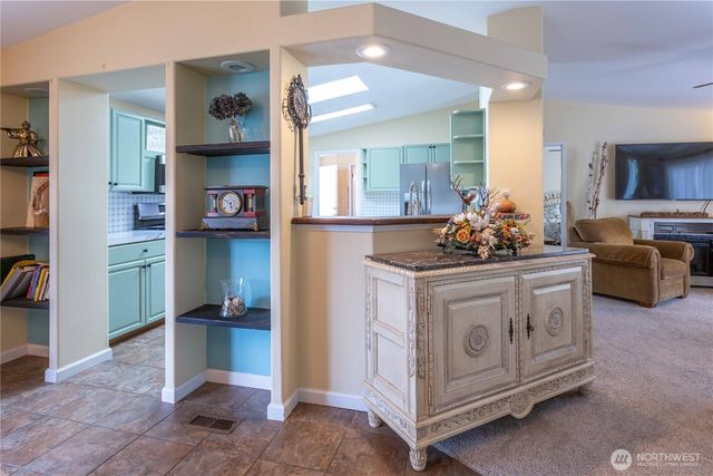 18566 Mason Court, Mount Vernon, WA 98274