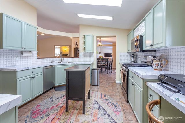 18566 Mason Court, Mount Vernon, WA 98274