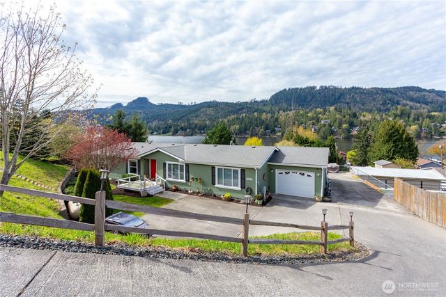 18566 Mason Court, Mount Vernon, WA 98274