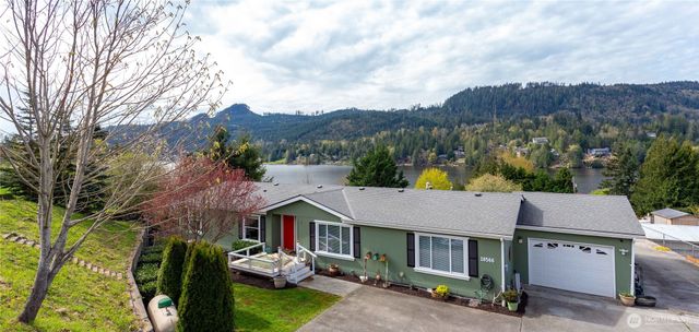 18566 Mason Court, Mount Vernon, WA 98274